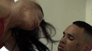 Me Dei Bem Com Personal Tatuado