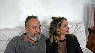 51 साल की सबरीना एडल्ट दुनिया में शामिल हुई, देखना चाहते हो?