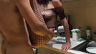 मेरी वाइफ के साथ बेस्ट किचन सेक्स
