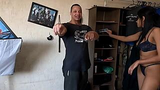 मेरा दोस्त एक स्वादिष्ट बड़ा मोटा लंड रखता है, मुझे उस उत्तेजना को महसूस करना पड़ा