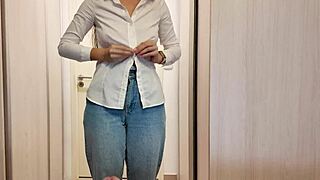 Stepmother in lace panties,ενο ├imating stepson before work