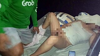 Pinay hot mom seduced a guy in hotel suite, the sex was amazing