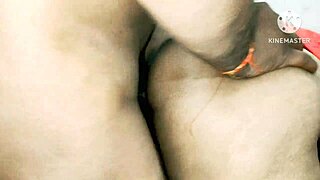 देखना चाहते हो देसी वाइफ को नेबर बॉयज हार्डकोर फक करते हैं?