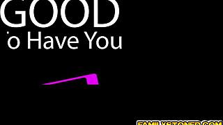 कैगनी लिन कार्टर ब्रैड के बिग कॉक को वाइल्ड एनर्जी से राइड करती है