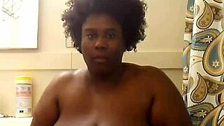 Appetizing girl from Indiana indulges in solo play