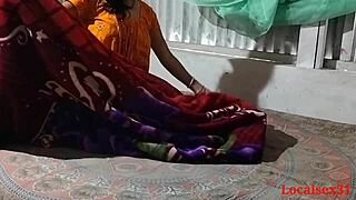 Stepmom stepson ko hard pound kar rahi hai desi chudai official video mein