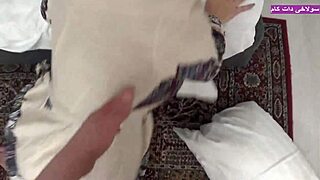 Watch this arab milf with big ass enjoy homemade sex ending in cumshot