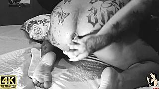 Famous singer takes huge toy in pussy