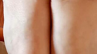 Greta applied nail polish to her feet nails