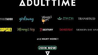 हॉर्नी MILF इंडिया समर ग्लोरी होल में कॉक चूसती है मसाज फैंटेसी में