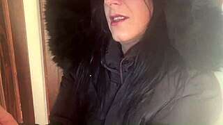 i want to suck my husband's friend hard in bed