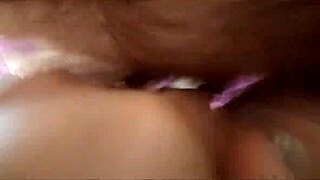 ऐमी हॉट मिल्फ पीटर स्टोन द्वारा हार्ड मिशनरी पाउंडिंग में