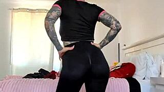 milf in sheer leggings shows off big ass close-up