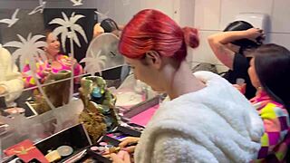 ब्राजीलियन बार में छत से पैंटी लटकी हुई, सेक्सी माहौल!