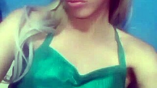 Encontrei a safada na rua ela pediu para entrar e dar o c� outra vez - gabi souza