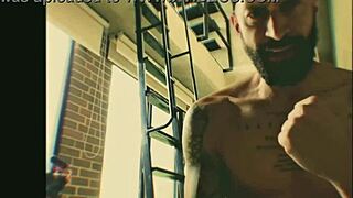 Latina milf's casual sex tape goes viral with big ass