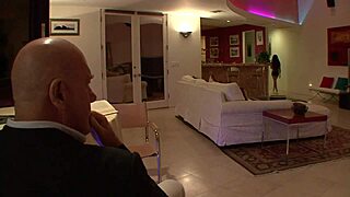 milf gia jakarta as daddys girl