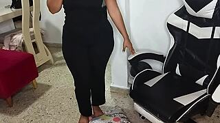 Cheating Wife Licks and Deepthroats Young Step-Nephew at Home - Sub Eng