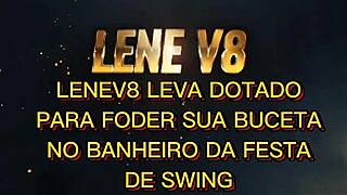 लेन ने अपनी चूत hung guy को swing party में दी, BATHROOM BANG!
