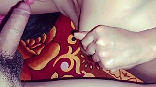 डेम, हॉट देसी एशियन औरत वाइल्ड ब्लोजॉब के साथ नाइल्ड!