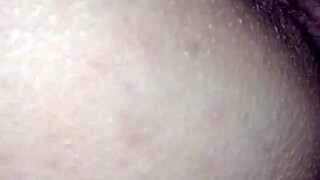 ओबेडिएंट स्टीपमॉम ऑल फोर्स पर वेट पस्सी और स्प्रेड अस्स दिखाती है