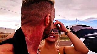 स्टीपमॉम ने मुझे कार के साथ कैच किया, वाइल्ड एनल सरप्राइज डिलीवर किया