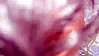 बड़ी गैंड वाली देसी बीवी 4U के लिए चौड़ी फैलाती है HD अपडेट में