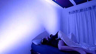 स्टेपसन मुझे बेयरबैक पाउंड करता है अपने मॉन्स्टर लंड से