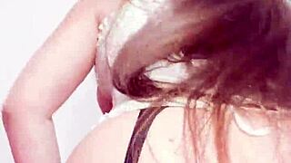 madrastra anal muy puta se masturba con su hijastro mientras su marido trabaja le encanta el sexo virtual es una hermosa zorra latina desi sex xxx usa american united states 😏🍑