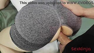 कुछ नहीं रोकता मुझे घर पर मेरी बबल बट स्टीप-मॉम को चोदने से!