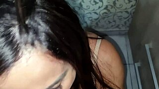 वह मुझ पर पूरी मासूमियत से जासूसी करता था