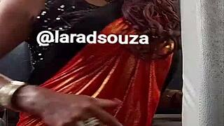 I’m hooked on Indian crossdresser Lara Dsouza’s sexy bus video!