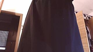 beautiful italian stepmother has crazy orgasms at computer desk