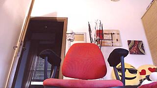 beautiful italian stepmother has crazy orgasms at computer desk