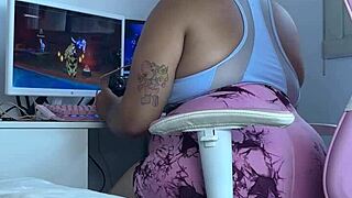 Gaming session goes wrong with an embarrassing curvy Latina moment