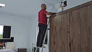 Seduzir o Nerde da Internet com Rebolada Gostosa no Pau até Gozar no Meu Cu