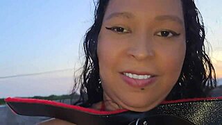 milf sumisa dominada en la azotea al aire libre por el alba�il facial mamada lluvia dorada azotes es su gran culo y di�logo sucio perra dispuesta a todo esclava del morbo sin limites una puta completa