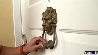 did you spot the neighborhood cougar?