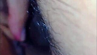 milf's beautiful wet pussy close up!