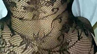 Big ass mature woman in lingerie poses for photos