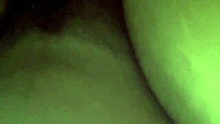 Curvy girl fat lund ko deep leti hai Hindi dirty talk ke saath.