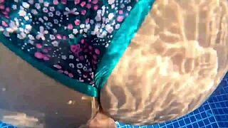 milf culona drilled in water, craves cock over food