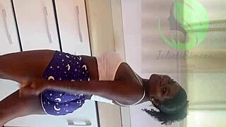 want the hottest chef to feed you her wet pussy in pov?