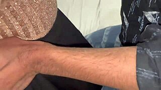 Brother andar ghus aaya aur mujhe akeli hone par le liya