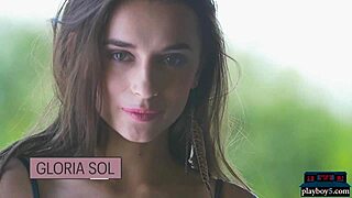 Gloria Sol enjoys a relaxing outdoor striptease