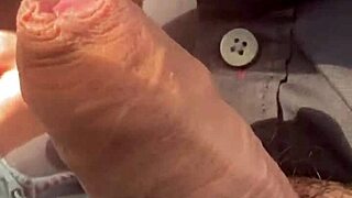 Curvy Latina slut licks balls in risky outdoor cum-covered fun