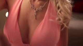 Seductive BLOWJOB From Blonde MILF!