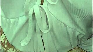 viral teacher flashes tits without bra!