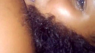 मोटरसाइकिल रोककर गली में उसकी चूत में स्पर्म डाला