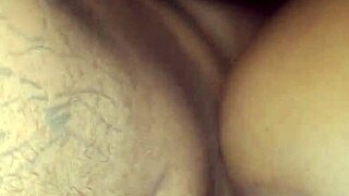 मोटरसाइकिल रोककर गली में उसकी चूत में स्पर्म डाला